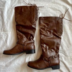 NWT XOXO Boots